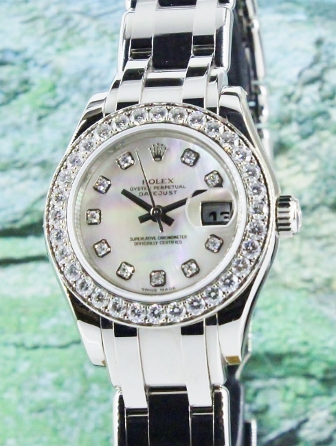 (image for) A ROLEX 18K WHITE GOLD LADY SIZE DATEJUST PEARL MASTER - 80299